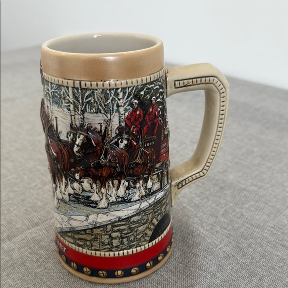 Budweiser 1988 collector series Ceramic Beer Stein with Horse Design - Picture 3 of 6